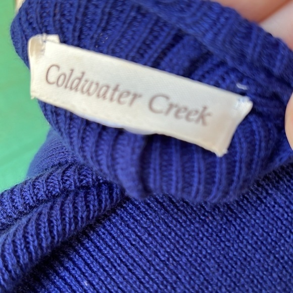 PASHMINA soft ruffle cape open front
Blue Y2K cobalt blue SIZE LARGE EUC - Picture 9 of 9